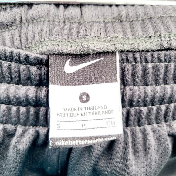 NIKE Black Swoosh Embroidered Logo Side Stripe Pockets Basketball Shorts Men's S - Picture 7 of 9